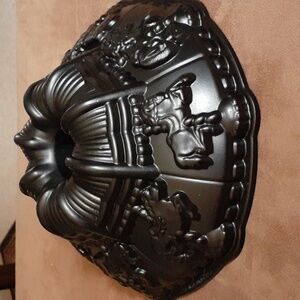 Nordic Ware Carousel Bundt Cake Pan